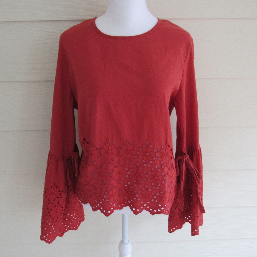 Style Envy eyelet long sleeve top